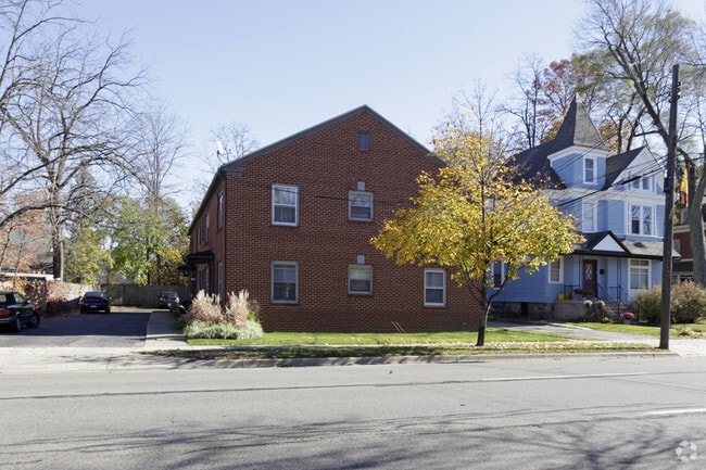 Photo - 1117 S Westnedge Ave