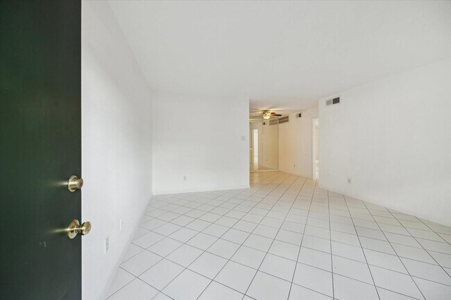 Photo - 845 Augusta Dr Unit 17