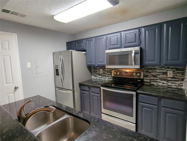 Photo - 12660 Hillcrest Rd Unidad 5206