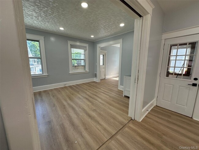 Photo - 15 Forbus St