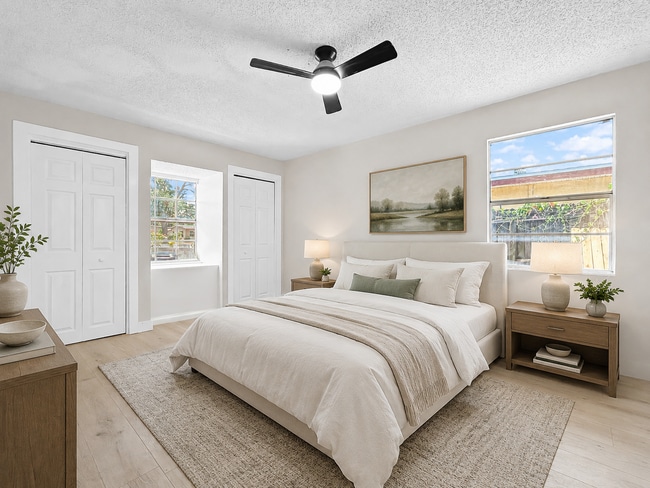 Photo - 3128 49th Street N