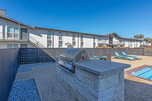 Photo - Sierra Heights Apartments