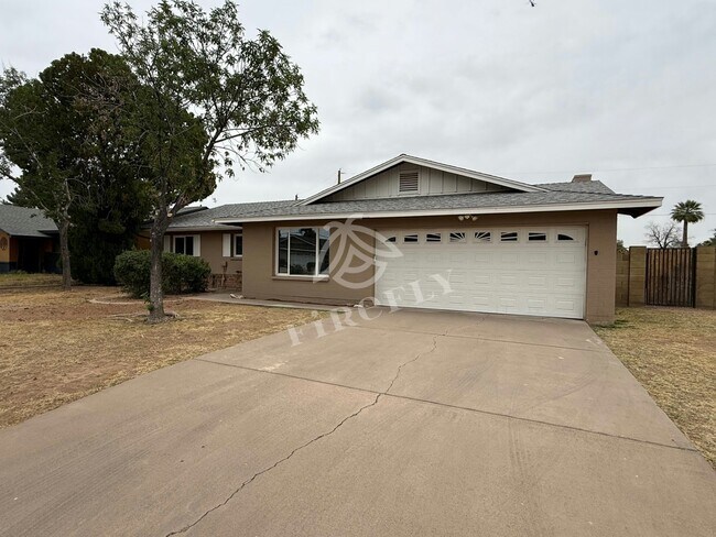 Photo - 8129 N 17th Dr