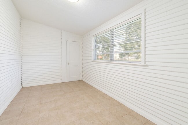 Photo - 6606 S. F. Austin Road
