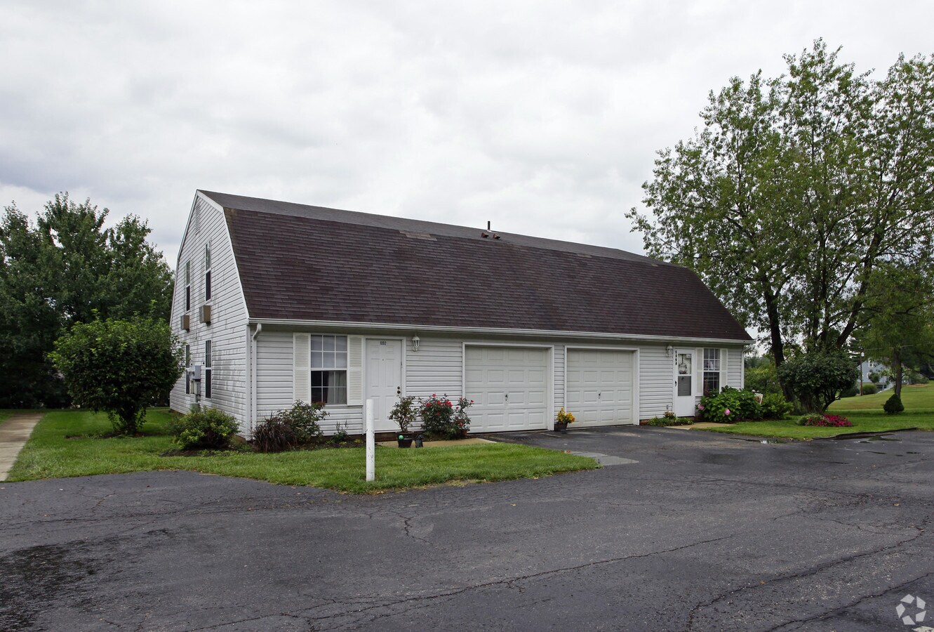 Apple Orchard Apartments - Apple Orchard Apartments