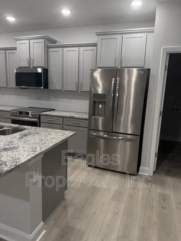 Photo - 208 Bay Hill Dr
