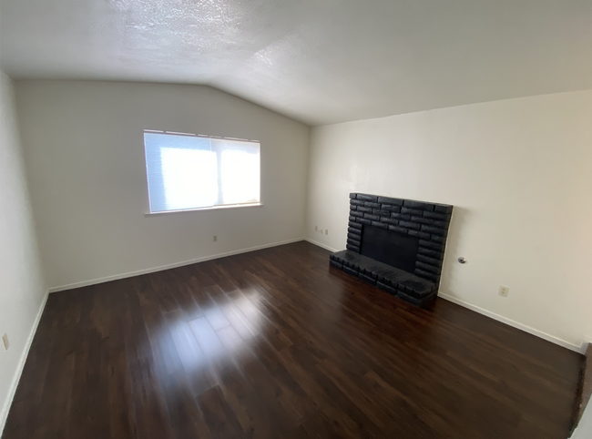 Photo - 1012 W Clinton Ave Apartment Unit 103