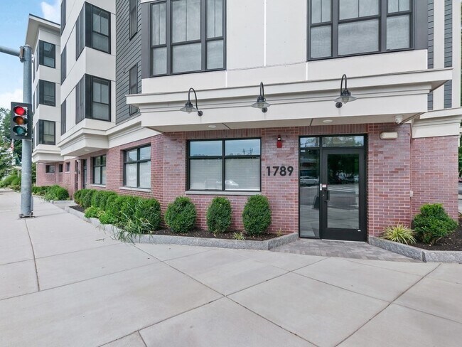 Photo - 1789 Centre St Unit 405