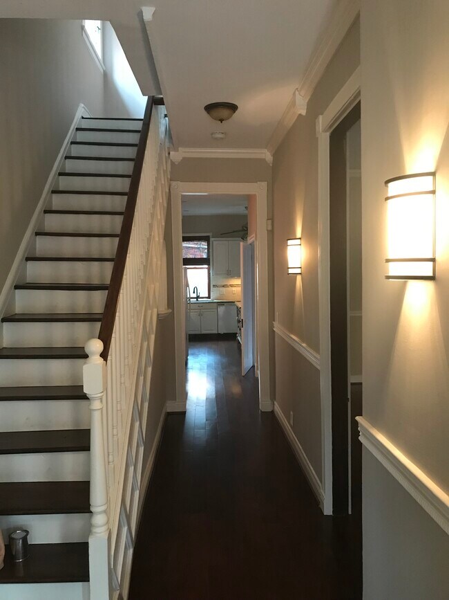 Photo - 1037 Garvin Pl