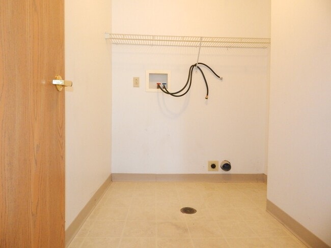 Photo - 1112 W 4th St Unit 1100-2B