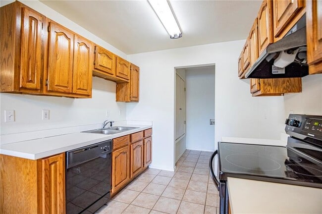 Photo - 2516 W Ash St