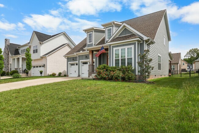 Photo - 276 Bluebell Dr