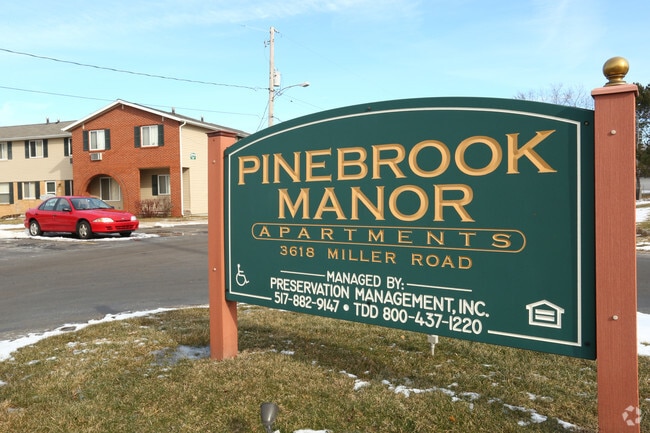 Photo - Pinebrook Manor Apartments