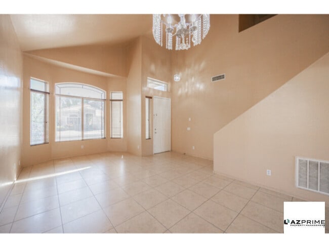 Photo - Welcome To This Beautifully Maintained 4/2...