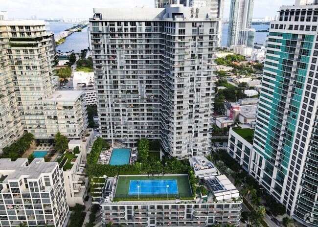 Building Photo - 121 NE 34th St Unit # 1603 Rental