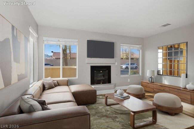 Photo - 910 Elegant Coral Ave