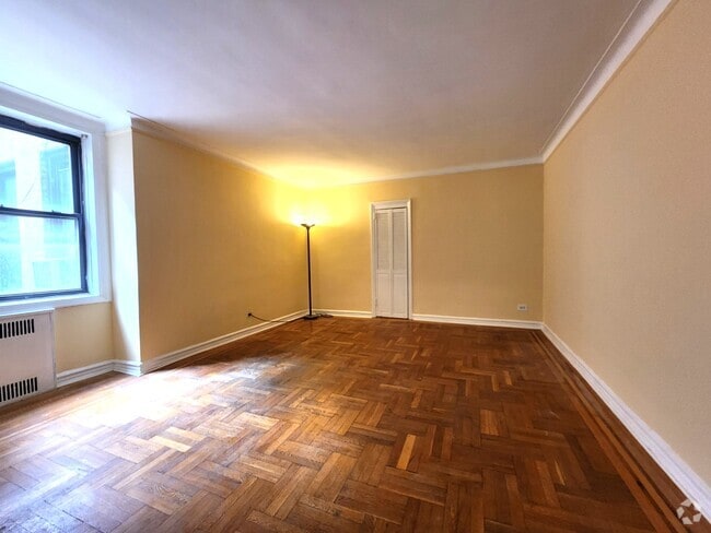 Building Photo - 10 Avenue P Unit 3L Rental