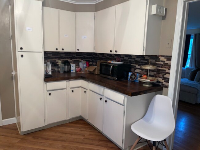 Photo - 449 Buckingham Ave