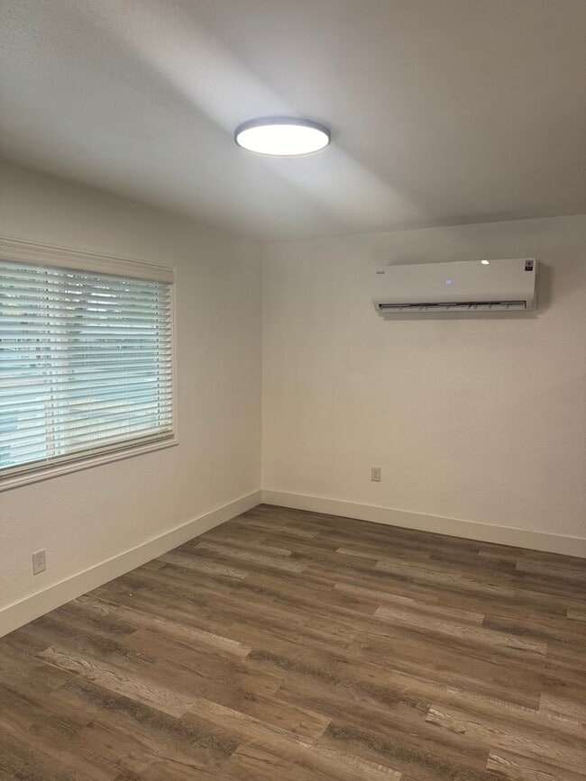 Photo - 3000-3002 West St Unidad 3002