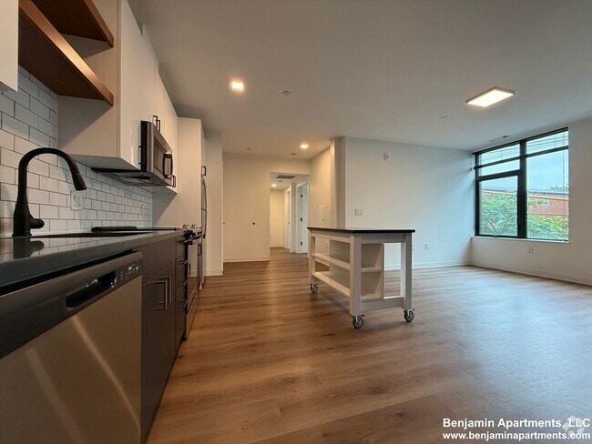 Building Photo - 89 Brighton Ave Unit 201 Rental