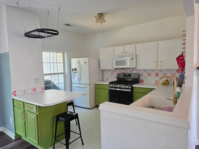 Photo - Rare 3 bed 2.5 bath Townhome located in Kennesaw