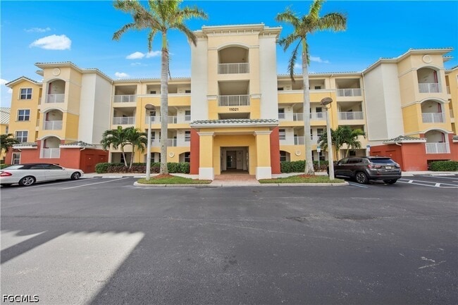 Photo - 11041 Gulf Reflections Drive Unit 305
