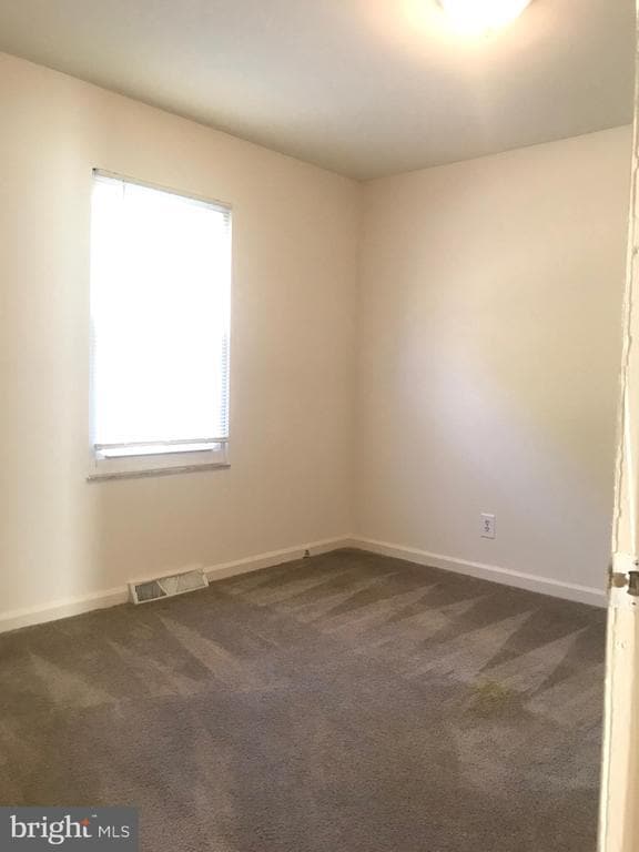 Photo - 1815 Meadow Dr