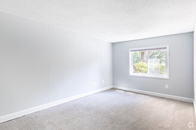 2BR, 1BA - 1,055SF