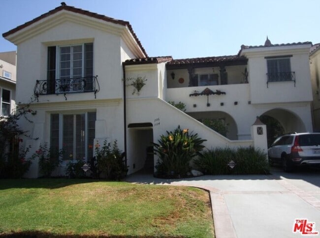 Building Photo - 1114 S Clark Dr Rental