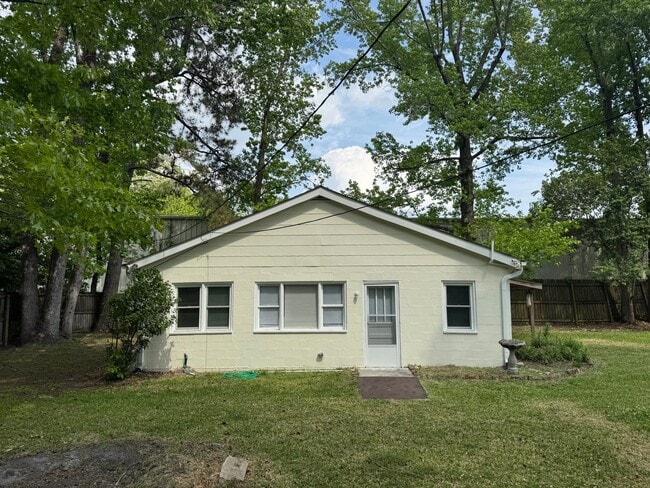 Photo - 1834 Belgrade Ave