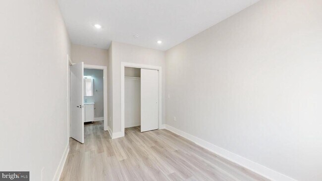 Photo - 650 N 36th St Unit 1