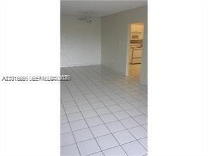 Building Photo - 5100 SW 41st St Unit 322