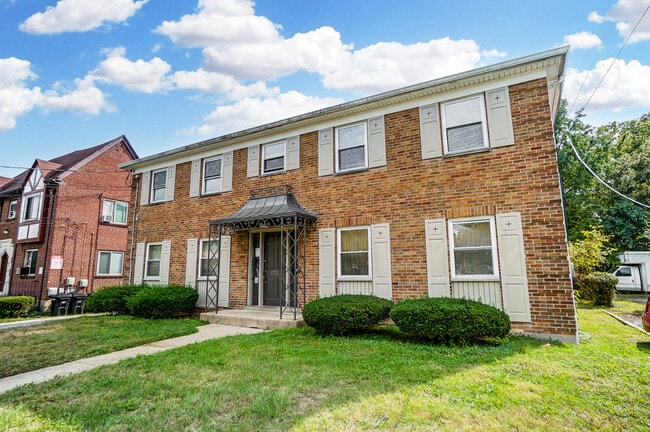 Welcome to 1711 Portman Ave. #3! Fresh paint inside and out - 1711 Portman Ave Unit 2