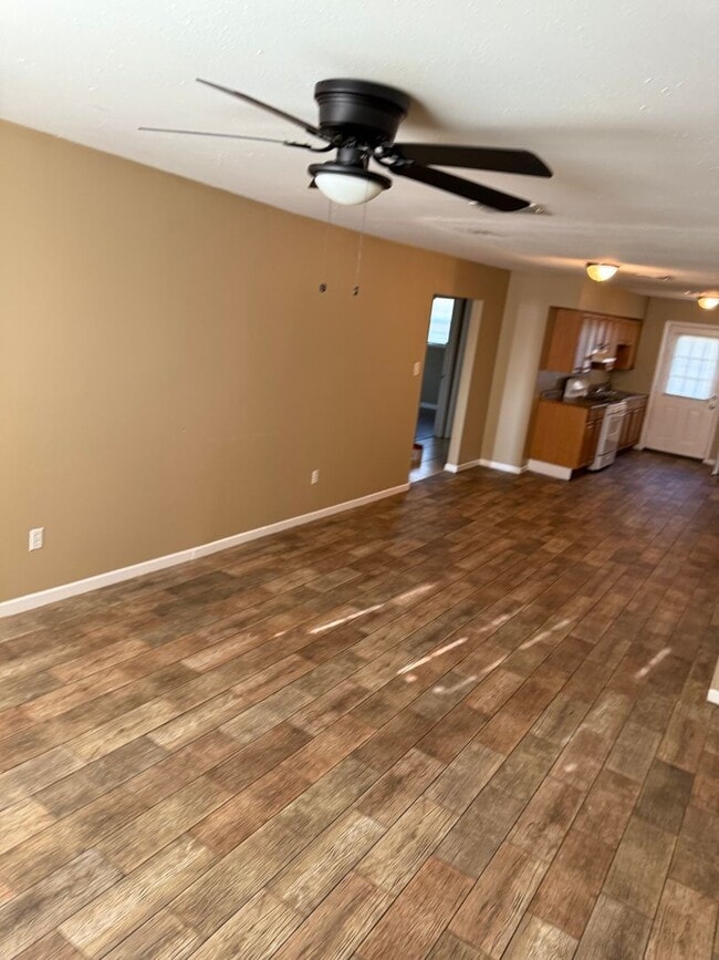 Building Photo - 4819-4821 Lynhuber Dr Unit 4821 Rental