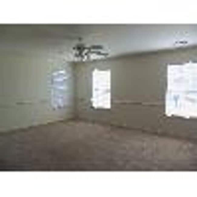 Photo - 3Bed/2.5Bath 2000 sq ft home located in Meyers Creek