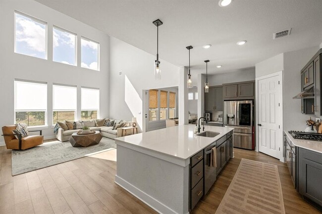 Photo - 360 Crescent Moon Ct
