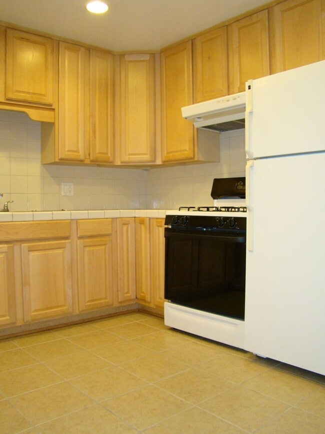 Photo - Single family 2 bedroom 1 bath, washer/dryer in unit