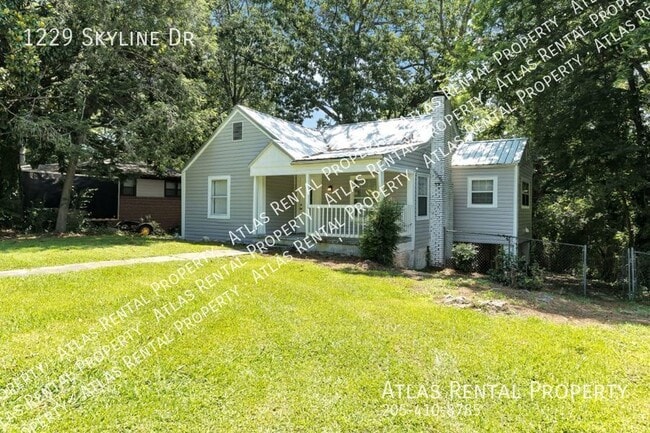 Photo - 1229 Skyline Dr