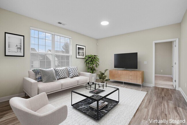 Photo - 5140 Foxtail Pine St