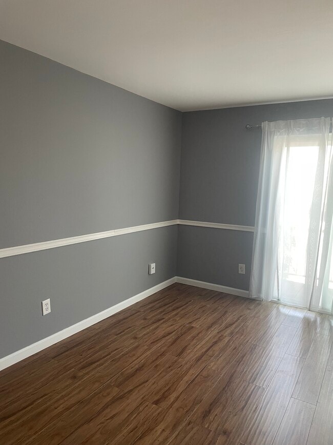 living room - 730 N Eucalyptus Ave Unit 730 N Eucalyptus Ave