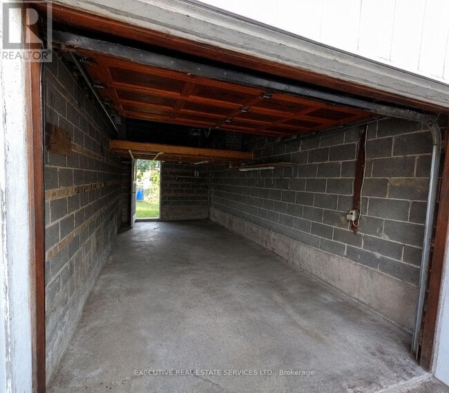 Photo - 41 Ludgate Dr