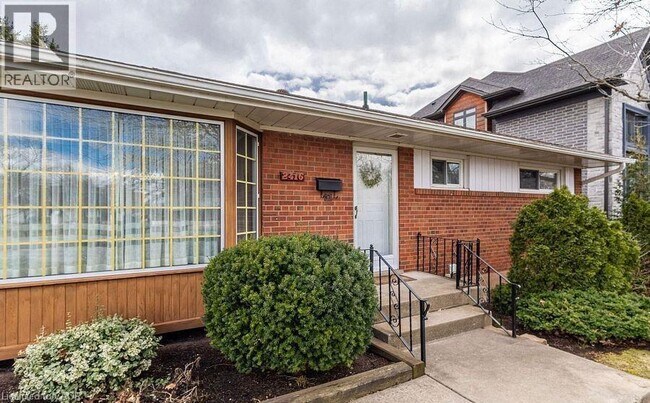 Photo - 2416 Rebecca St