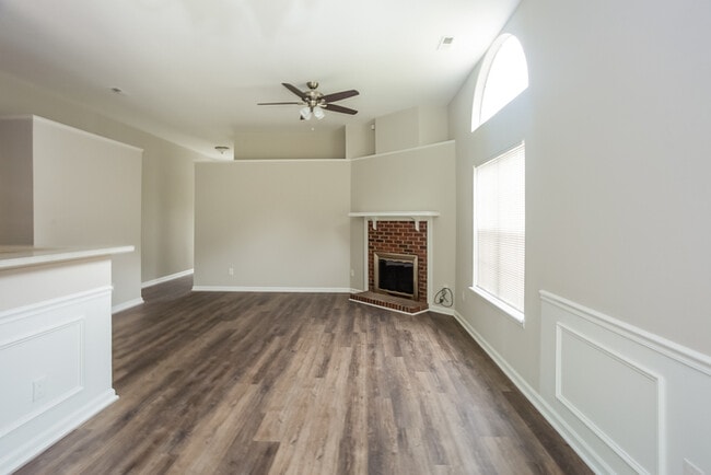 Photo - 3677 Lake Spring Ave NW