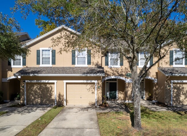 Charming 3BR Townhouse with Garage & Priva... - Charming 3BR Townhouse with Garage & Priva...