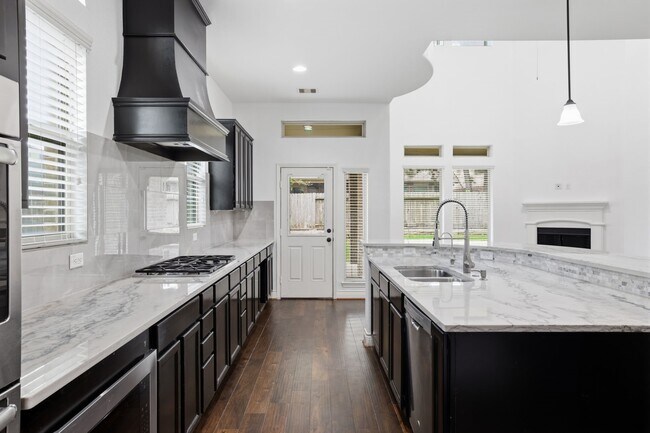 Photo - 135 Deerfield Meadow Dr