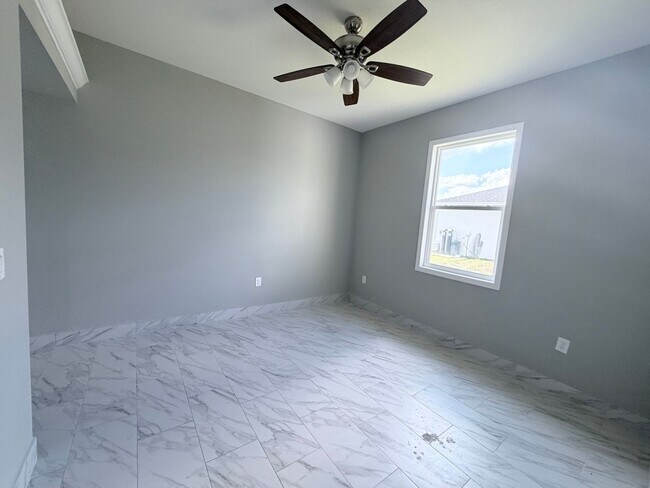 Photo - 136/138 Harry Ave S Unit 136 Harry Ave S