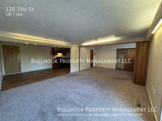 120 7th St