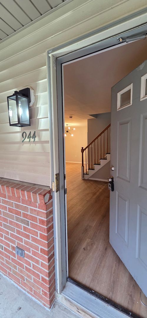 Photo - Gorgeous 3-Bedroom End-Unit Townhouse in North Brunswick – Prime Location!