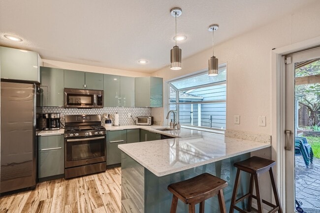 Photo - Beautiful 5 BDR Louisville Home/ Private Backyard