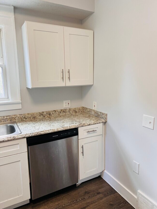 Photo - 3230 Euclid Heights Blvd